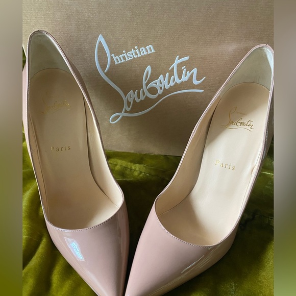 Christian Louboutin So Kate Heels - Picture 4 of 7